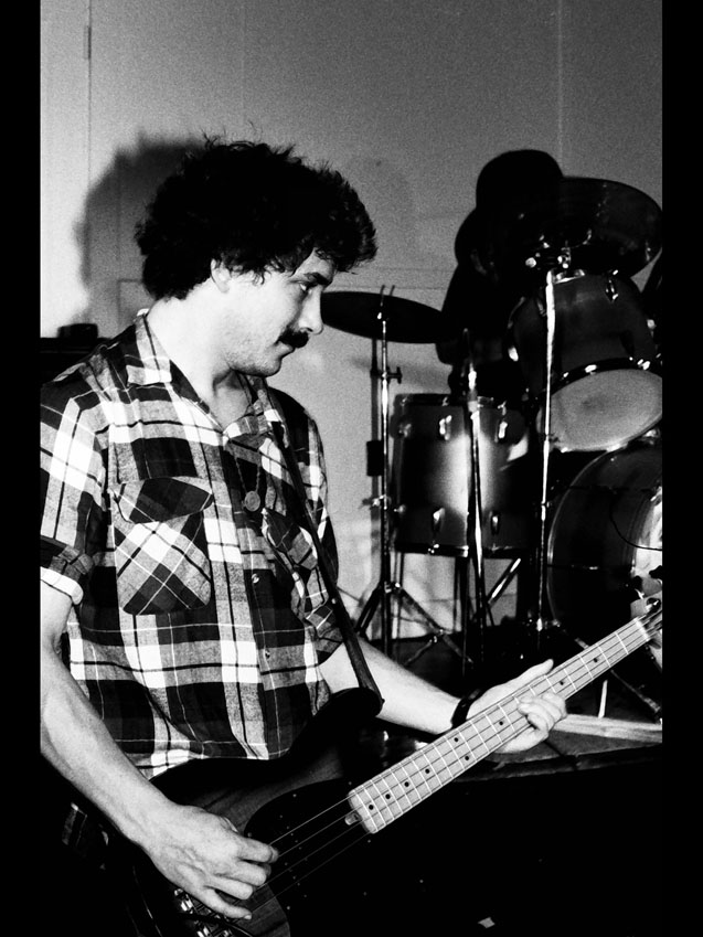 Hüsker Dü, Harvey Wheeler Center, Concord MA, 30 Dec 1984